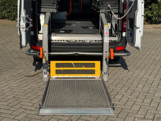 Minibus MERCEDES-BENZ Sprinter 314 BlueTEC 9Sitze Motor baut Druck auf