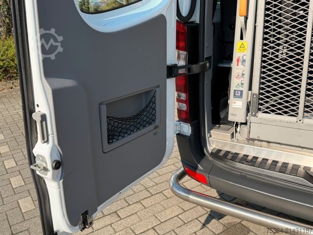Minibus MERCEDES-BENZ Sprinter 314 BlueTEC 9Sitze Motor baut Druck auf