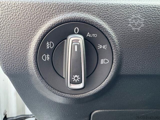 Loading platform Volkswagen T-Roc Style+RLine+AHK+ACC+LED+MirrowLink