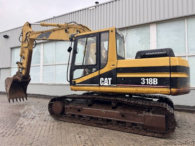 Crawler excavator CAT 318 B