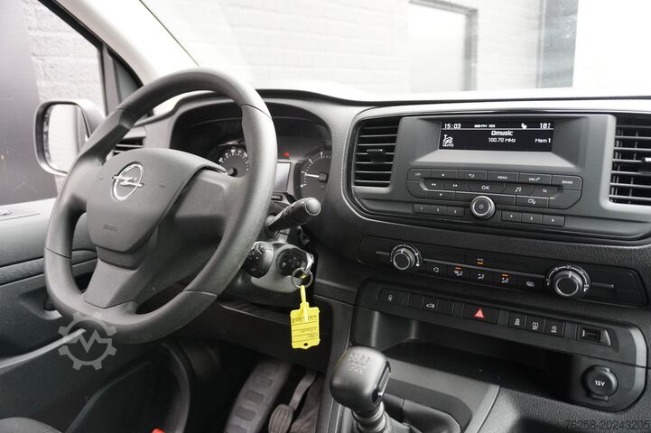 Delivery van Opel Vivaro 1.5 CDTI L2 EURO 6 - Airco - Cruise - PD...