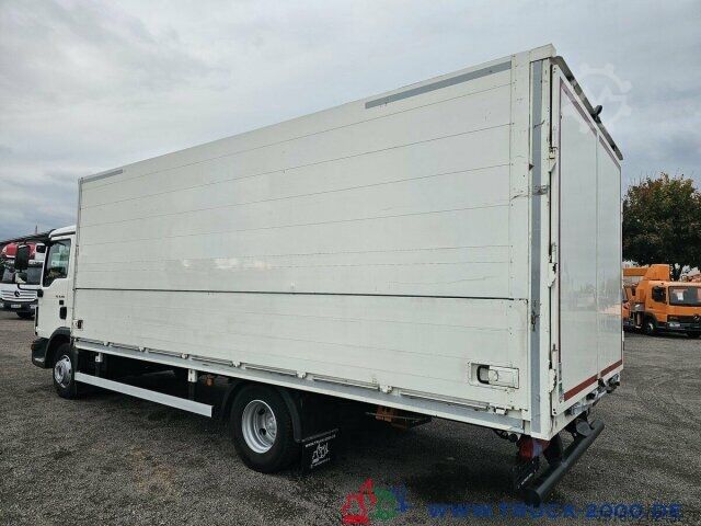 Beverage truck MAN 12.220 Dinkel Getränkewagen Schwenkwand VDI700F