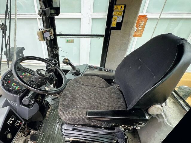 Wheel loader CAT 938 H (ONLY 8870h)