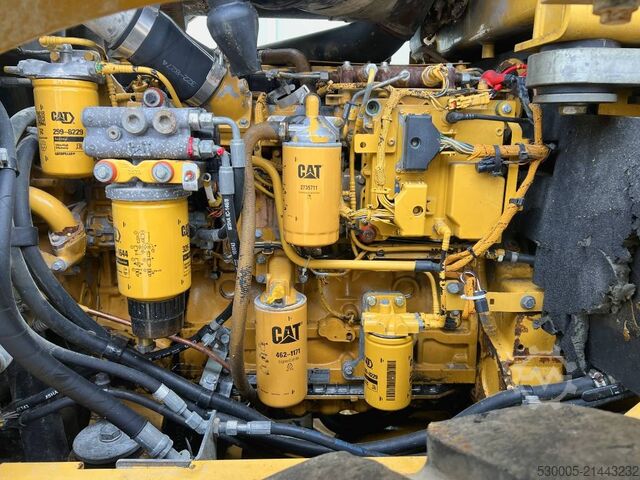 Wheel loader CAT 938 H (ONLY 8870h)