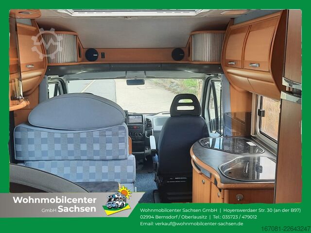 Teilintegriertes Wohnmobil LMC Liberty 690