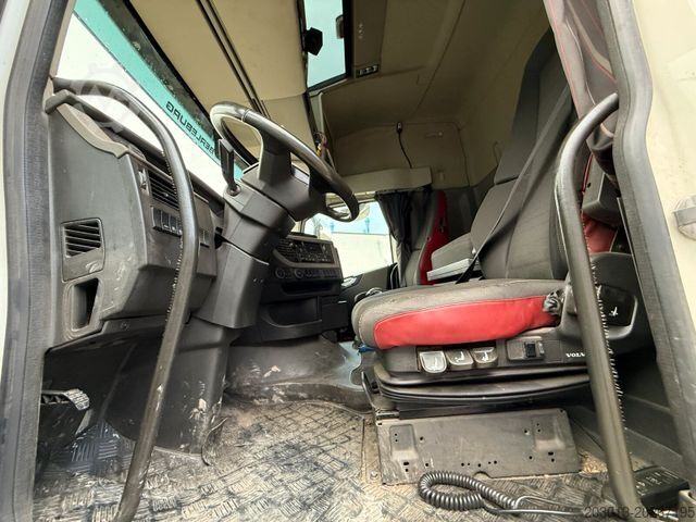 Holztransporter LKW VOLVO FH 510 8x4 Holztransporter Kran PENZ *Anhänger