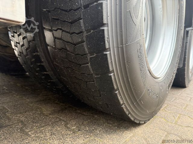 Holztransporter LKW VOLVO FH 510 8x4 Holztransporter Kran PENZ *Anhänger