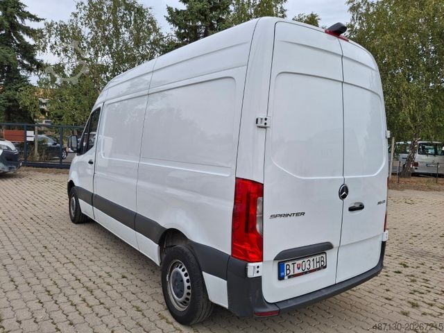 Panel van MERCEDES-BENZ Sprinter III FWD 311/315 CDI FWD L2
