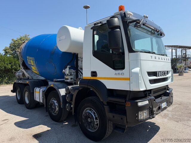 Concrete mixer truck Iveco TRAKKER 450