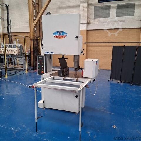 Bandsägemaschine mit RVP200 Vorschub Centauro R800