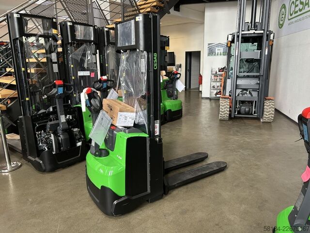 Hochhubwagen Cesab S212L