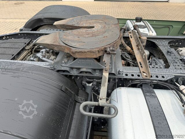 Standard SZM MERCEDES-BENZ 1851 4x2 Euro 6 Sattelzugmaschine Kipphydraulik