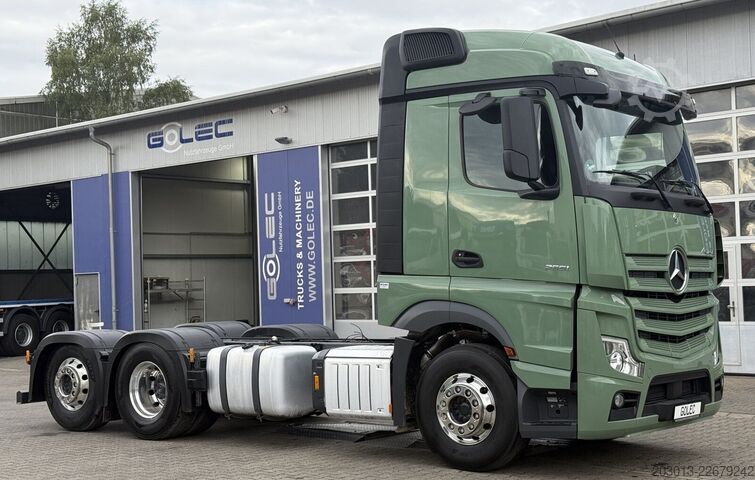 LKW-Fahrgestell MERCEDES-BENZ 2551 6x2 Fahrgestell Euro 6e
