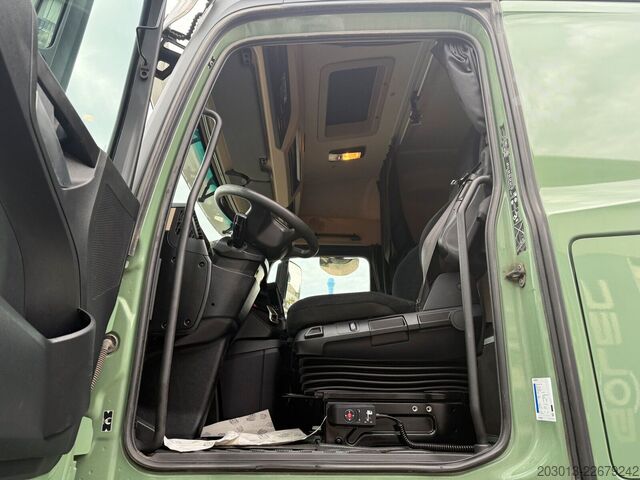 LKW-Fahrgestell MERCEDES-BENZ 2551 6x2 Fahrgestell Euro 6e