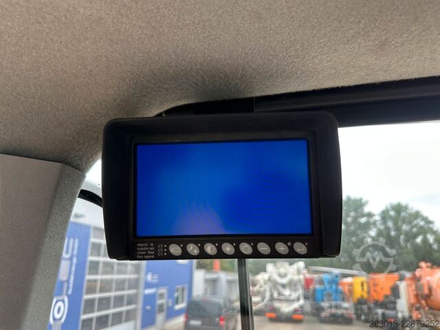 Wheel loader CATERPILLAR 930M Radlader mit Schaufel 2.090 BTH