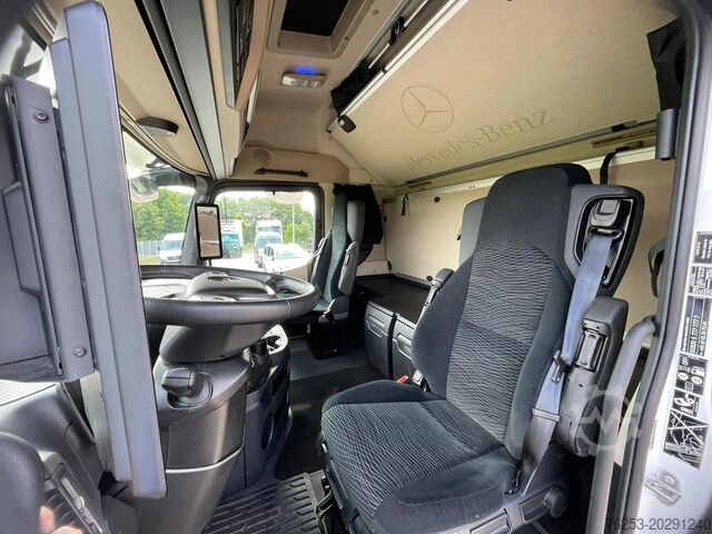 Standard tractor unit Mercedes-Benz Actros 1848 LS KlimaA Massage STH Luft AUT AHK