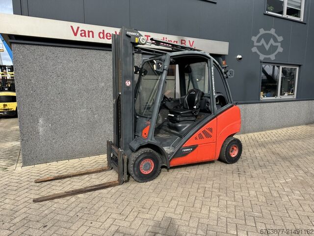 Linde H25T-02 Triplex 550 Freihub, Seitenschieber, 4. Funktion, Baujahr 2015, 9100 Betriebsstunden, LINDE H25T-02 Triplo 550 freelift sideshift 4e functie 2015 9100uur LPG