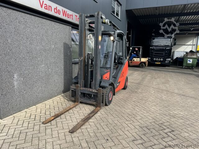 Linde H25T-02 Triplex 550 Freihub, Seitenschieber, 4. Funktion, Baujahr 2015, 9100 Betriebsstunden,  LINDE H25T-02 Triplo 550 freelift sideshift 4e functie 2015 9100uur LPG