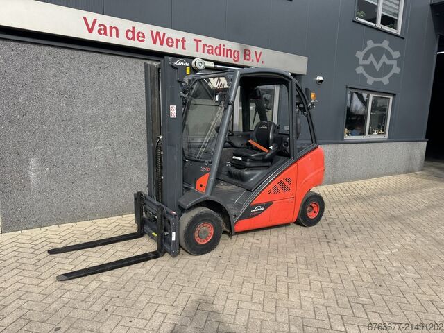 Linde H20D-02/600 Triplex 465 Freelift / Seitenschieber / 4. Funktion, Baujahr 2017, Diesel, 73.500 LINDE H20D-02/600 triplo 465 Freelift / Sideshift / 4e functie 2017 DIESEL 73500uur