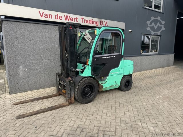 Mitsubishi FD35N duplex 300 Freelift / Sideshift / Fork positioner 2005 DIESEL 2850 hours MITSUBISHI FD35N duplo 300 Freelift / Sideshift / Vorkversteller 2005 DIESEL 2850uur