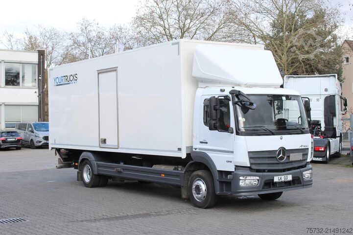 Box truck Mercedes-Benz Atego 1218 E6  Koffer   Rolltor+LBW   nur 79 Tkm!