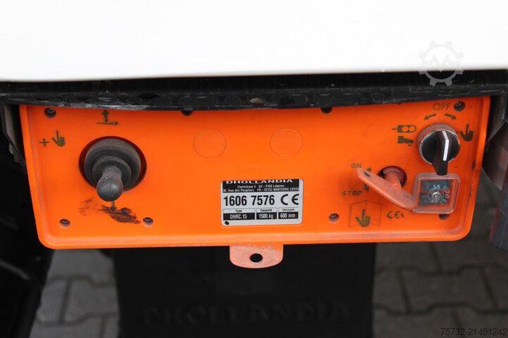 Box truck Mercedes-Benz Atego 1218 E6  Koffer   Rolltor+LBW   nur 79 Tkm!