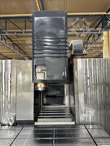 CNC-Bearbeitungszentrum vertikal Mazak VTC-300C-II