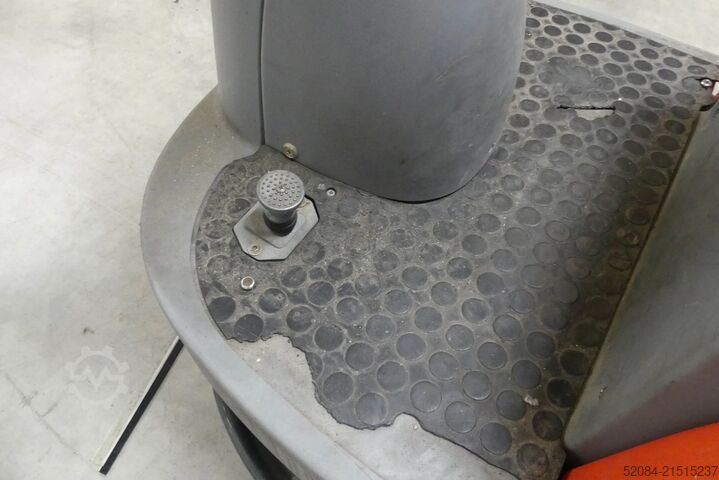 Hako - Aufsitz-Scheuersaugmaschine Hako Scrubmaster B115 R