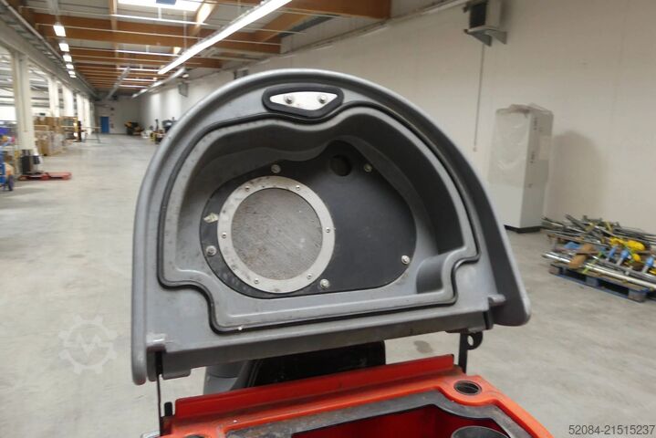 Hako - Aufsitz-Scheuersaugmaschine Hako Scrubmaster B115 R