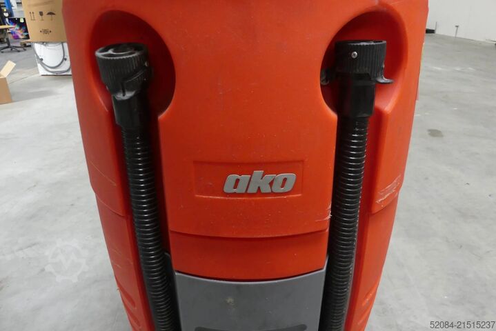 Hako - Aufsitz-Scheuersaugmaschine Hako Scrubmaster B115 R