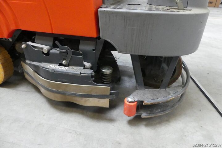 Hako - Aufsitz-Scheuersaugmaschine Hako Scrubmaster B115 R