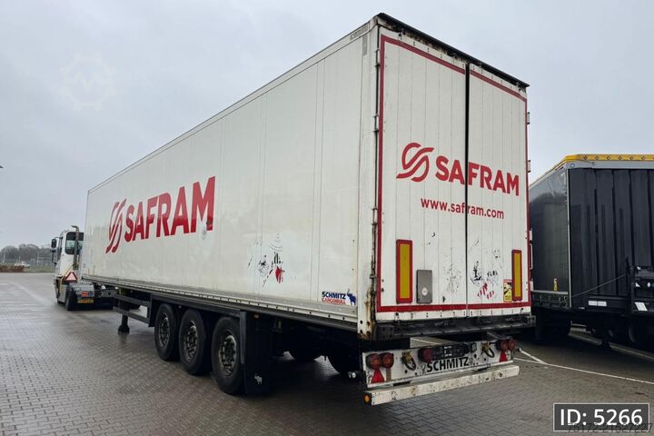 Koffer Schmitz Cargobull SCB/S3B / Double stock / Disk brakes