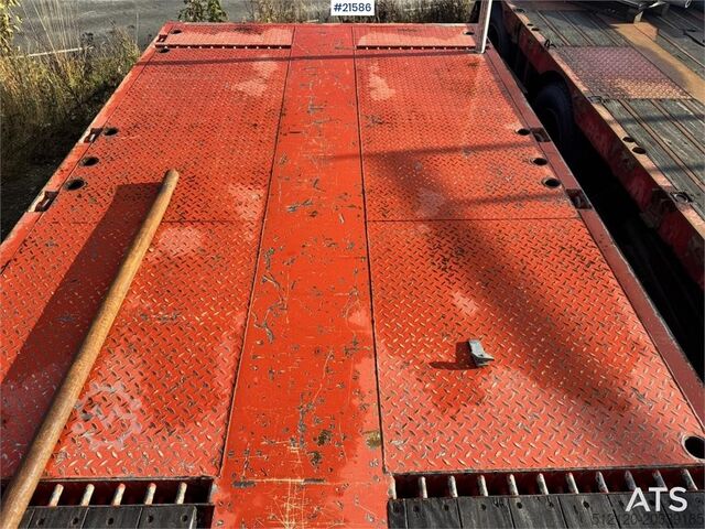Broshuis crane semi. Broshuis crane semi.