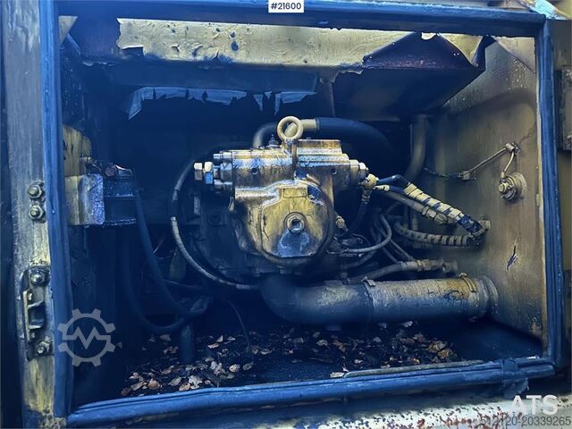 Crawler excavator Komatsu PC240LC excavator. WATCH VIDEO.
