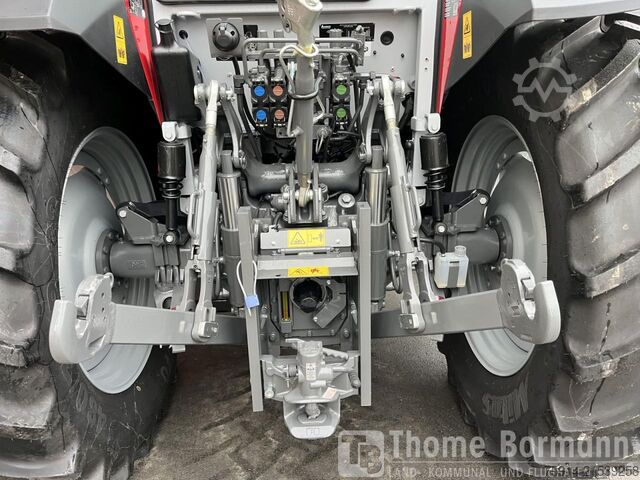 Traktor Massey Ferguson MF 5M.115 Dyna-4 Cab ESS