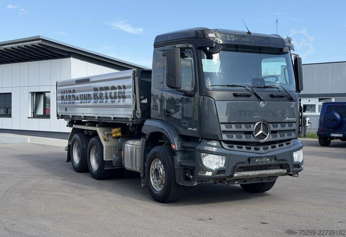 Dreiseitenkipper LKW Mercedes-Benz Arocs 2646 6x4 3-Seitenkipper Schwarzmüller