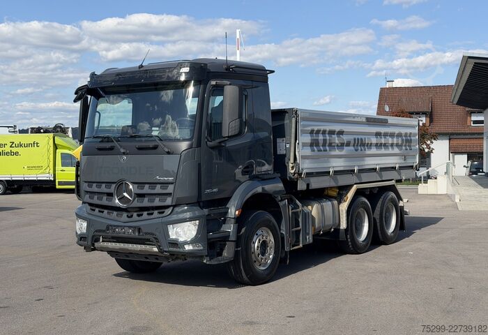 Dreiseitenkipper LKW Mercedes-Benz Arocs 2646 6x4 3-Seitenkipper Schwarzmüller