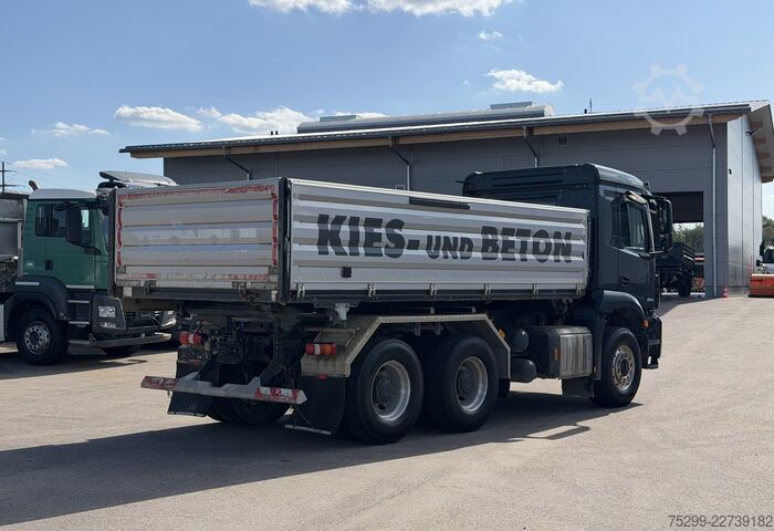 Dreiseitenkipper LKW Mercedes-Benz Arocs 2646 6x4 3-Seitenkipper Schwarzmüller