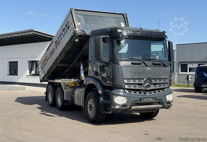 Dreiseitenkipper LKW Mercedes-Benz Arocs 2646 6x4 3-Seitenkipper Schwarzmüller