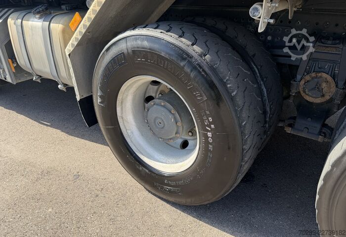 Dreiseitenkipper LKW Mercedes-Benz Arocs 2646 6x4 3-Seitenkipper Schwarzmüller