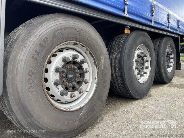 Auflieger mit Pritsche & Plane Schmitz Cargobull Semitrailer Curtainsider Standard