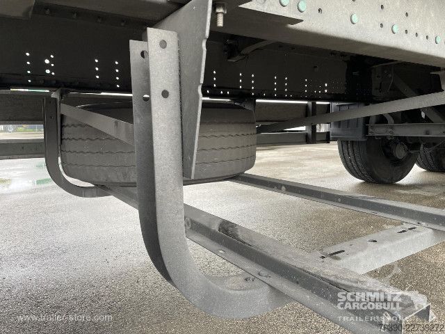Auflieger mit Pritsche & Plane Schmitz Cargobull Semitrailer Curtainsider Standard