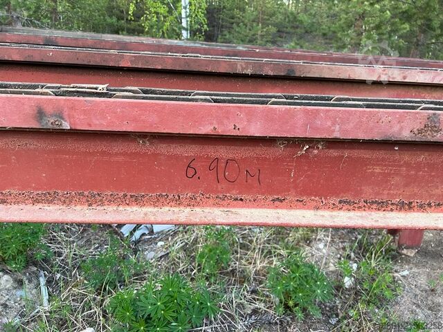 Seitlich übertragender Kettenförderer plansell 