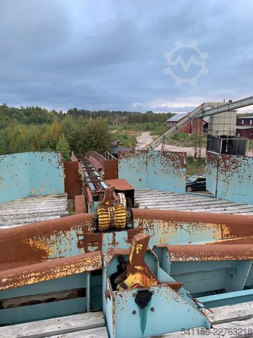 Log feeding line with turner Interlog AB 