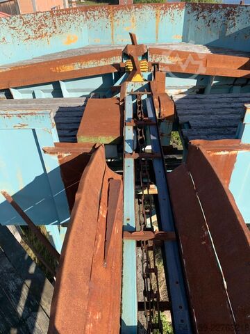 Log feeding line with turner Interlog AB 