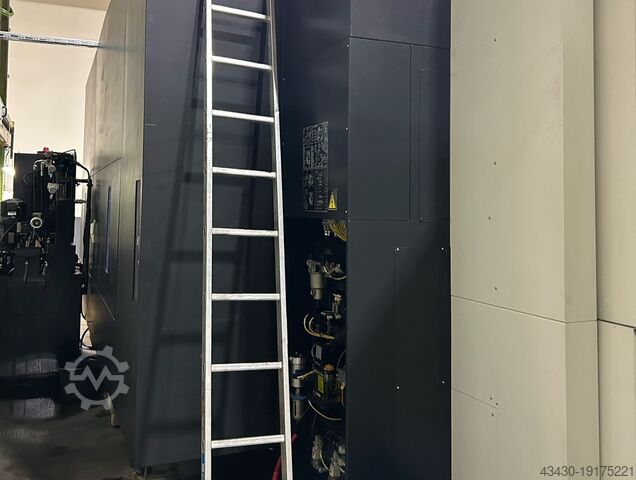 Horizontal machining center MAZAK HCN-6800