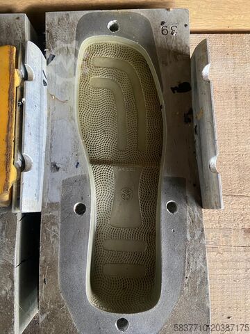 PU-Sohlenherstellungsmaschine BGM Baby 18