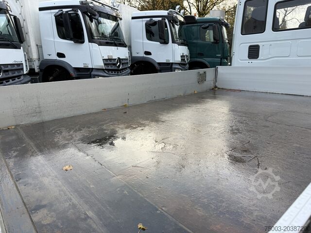 Pick-up van Iveco EuroCargo 80E22 Kran HMF 735 bis 15 Meter