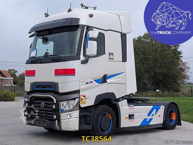 Standard-SZM Renault T 520 “Alpine”