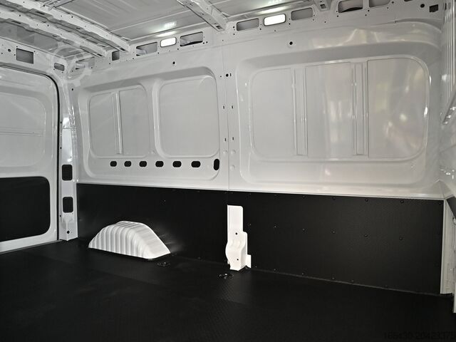 High top van Maxus eDELIVER 9 KA L3H2 77 kW/h Neues Modell Klima